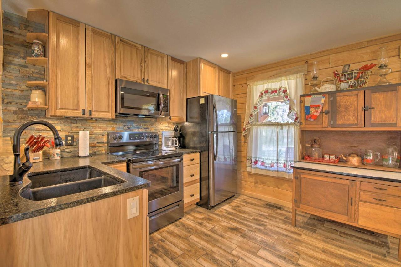 Quiet Hollister Cabin Walk To Lake Taneycomo Ngoại thất bức ảnh
