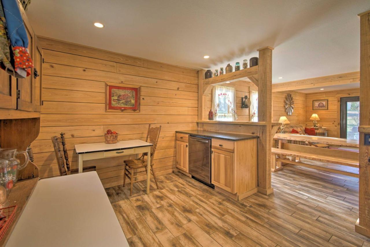 Quiet Hollister Cabin Walk To Lake Taneycomo Ngoại thất bức ảnh