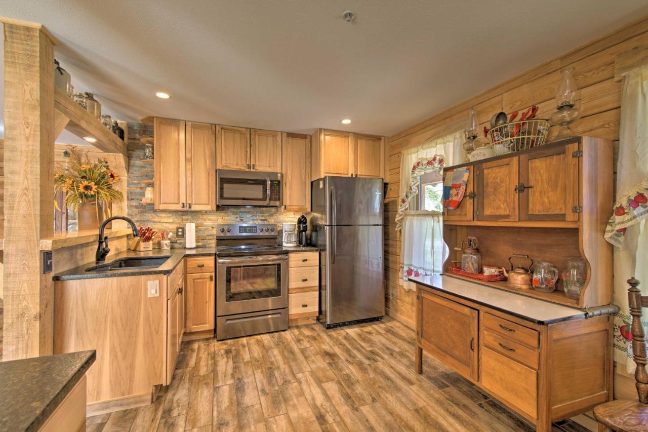 Quiet Hollister Cabin Walk To Lake Taneycomo Ngoại thất bức ảnh