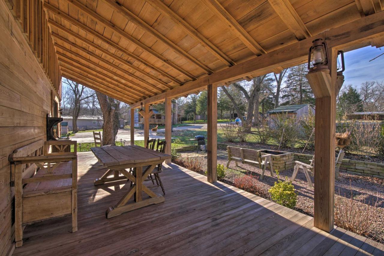 Quiet Hollister Cabin Walk To Lake Taneycomo Ngoại thất bức ảnh