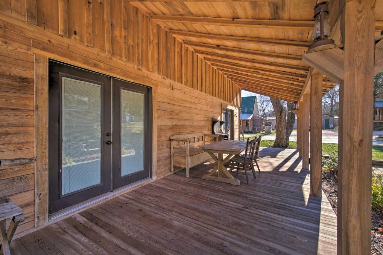 Quiet Hollister Cabin Walk To Lake Taneycomo Ngoại thất bức ảnh