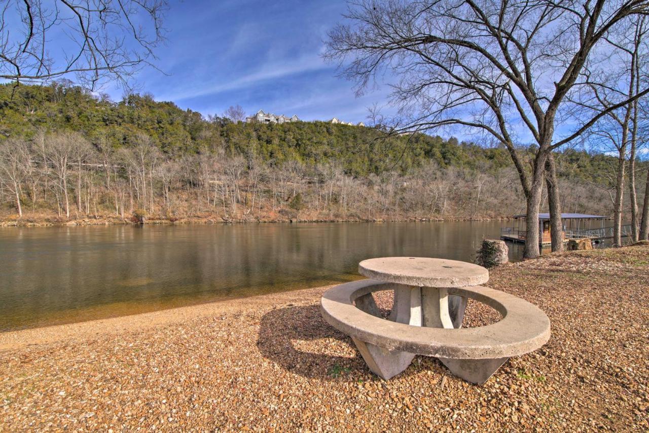 Quiet Hollister Cabin Walk To Lake Taneycomo Ngoại thất bức ảnh