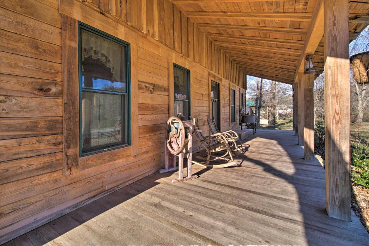 Quiet Hollister Cabin Walk To Lake Taneycomo Ngoại thất bức ảnh